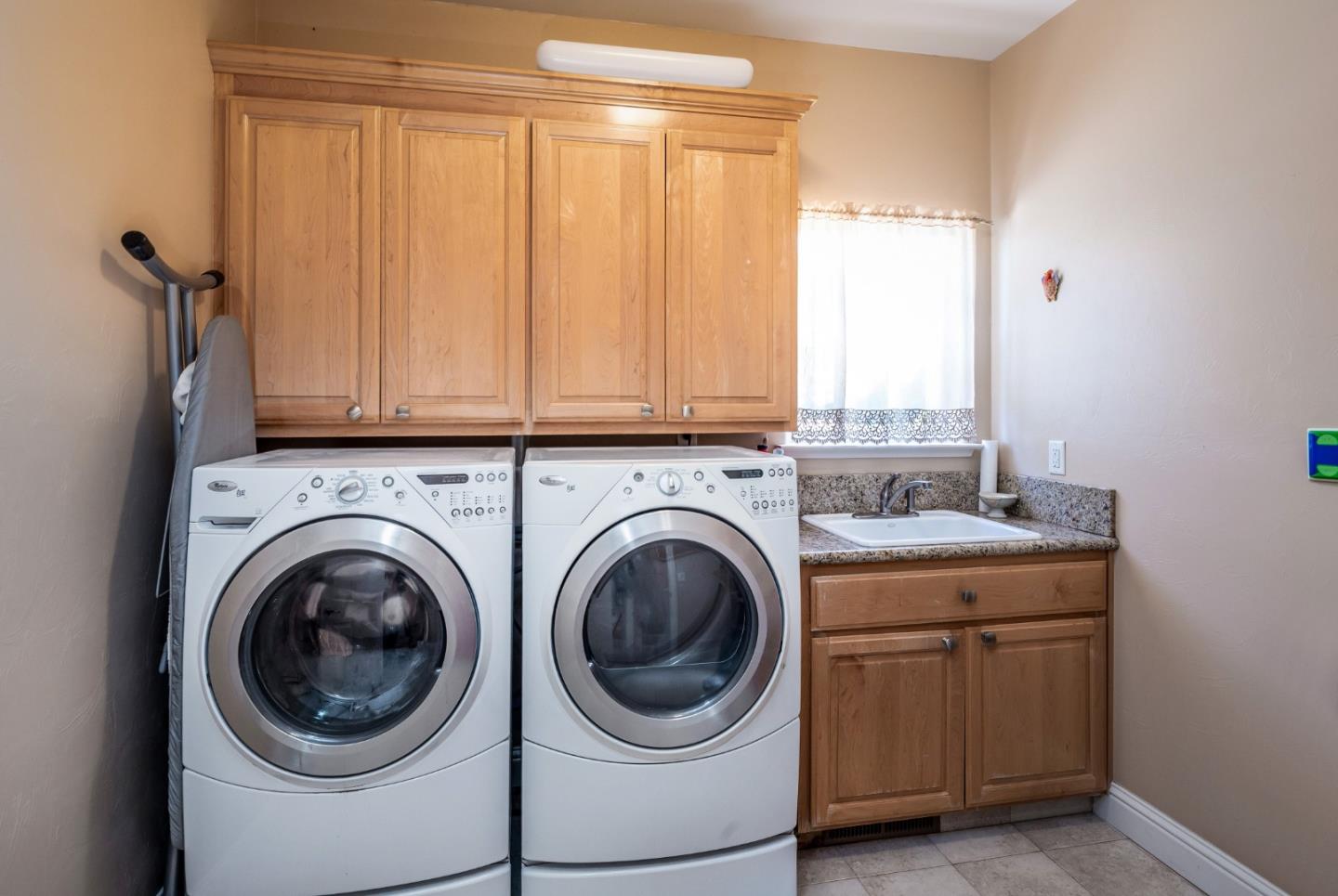 Detail Gallery Image 24 of 38 For 741 Riverside Rd, Hollister,  CA 95023 - 4 Beds | 3/1 Baths