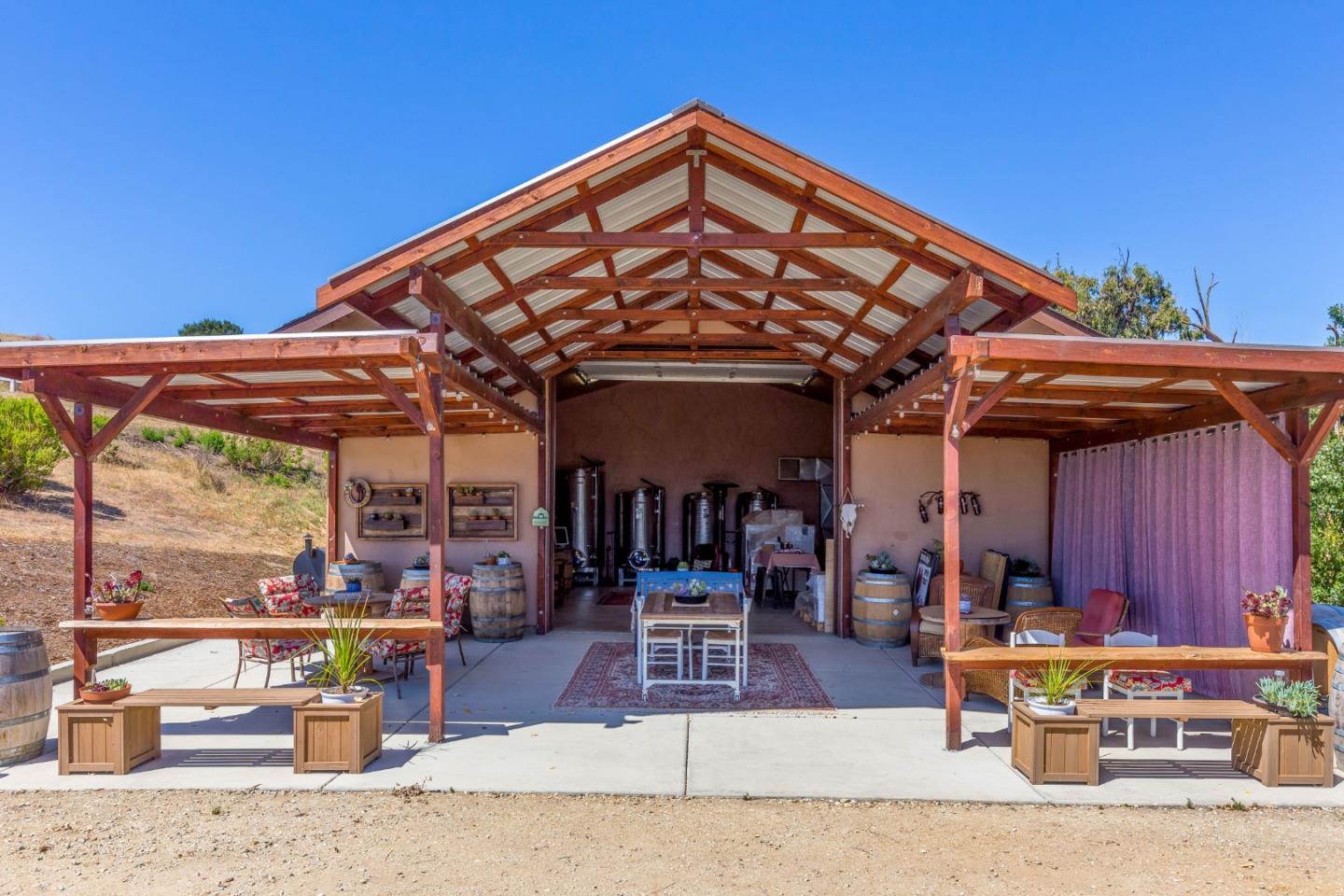 Detail Gallery Image 32 of 38 For 741 Riverside Rd, Hollister,  CA 95023 - 4 Beds | 3/1 Baths