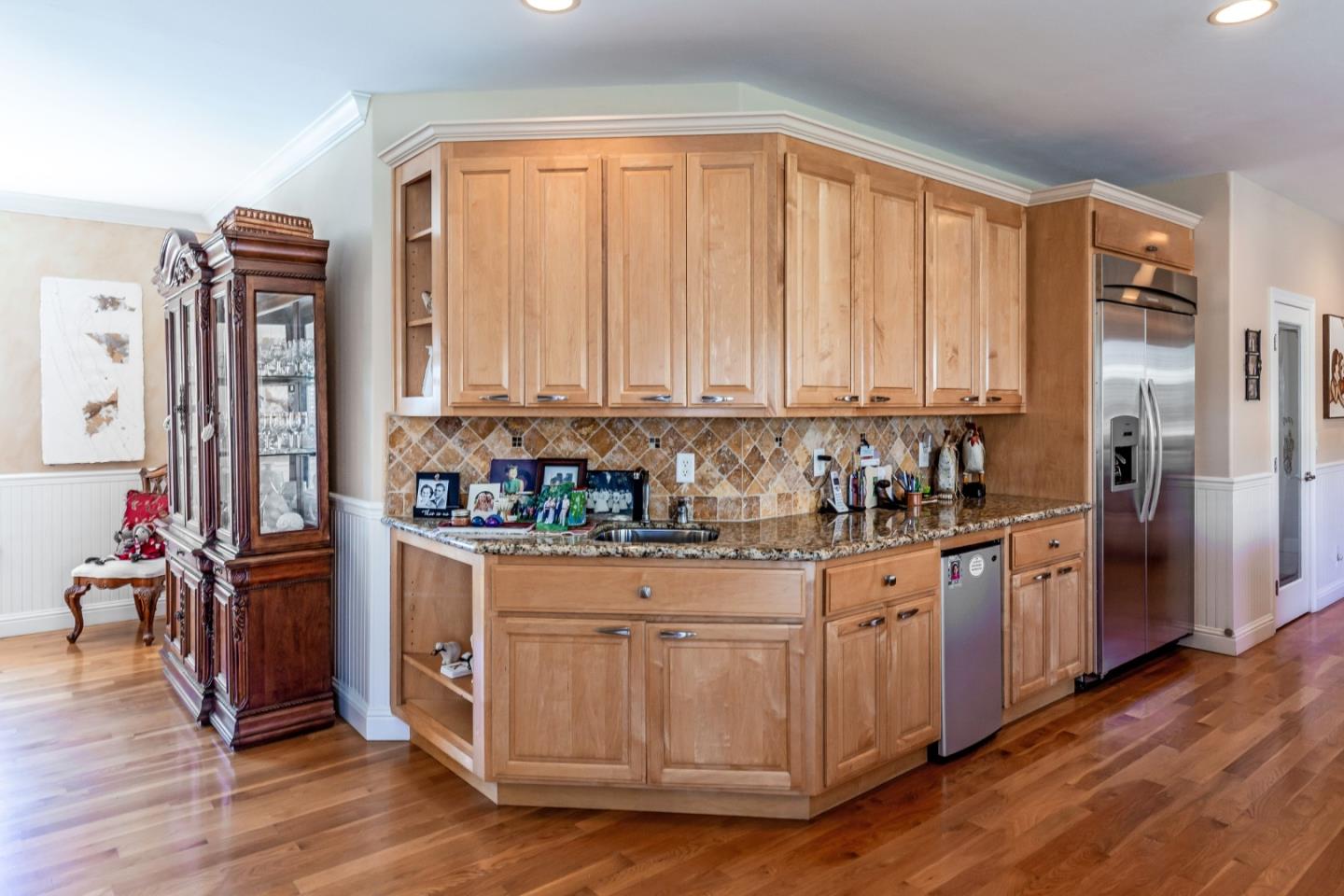 Detail Gallery Image 9 of 38 For 741 Riverside Rd, Hollister,  CA 95023 - 4 Beds | 3/1 Baths