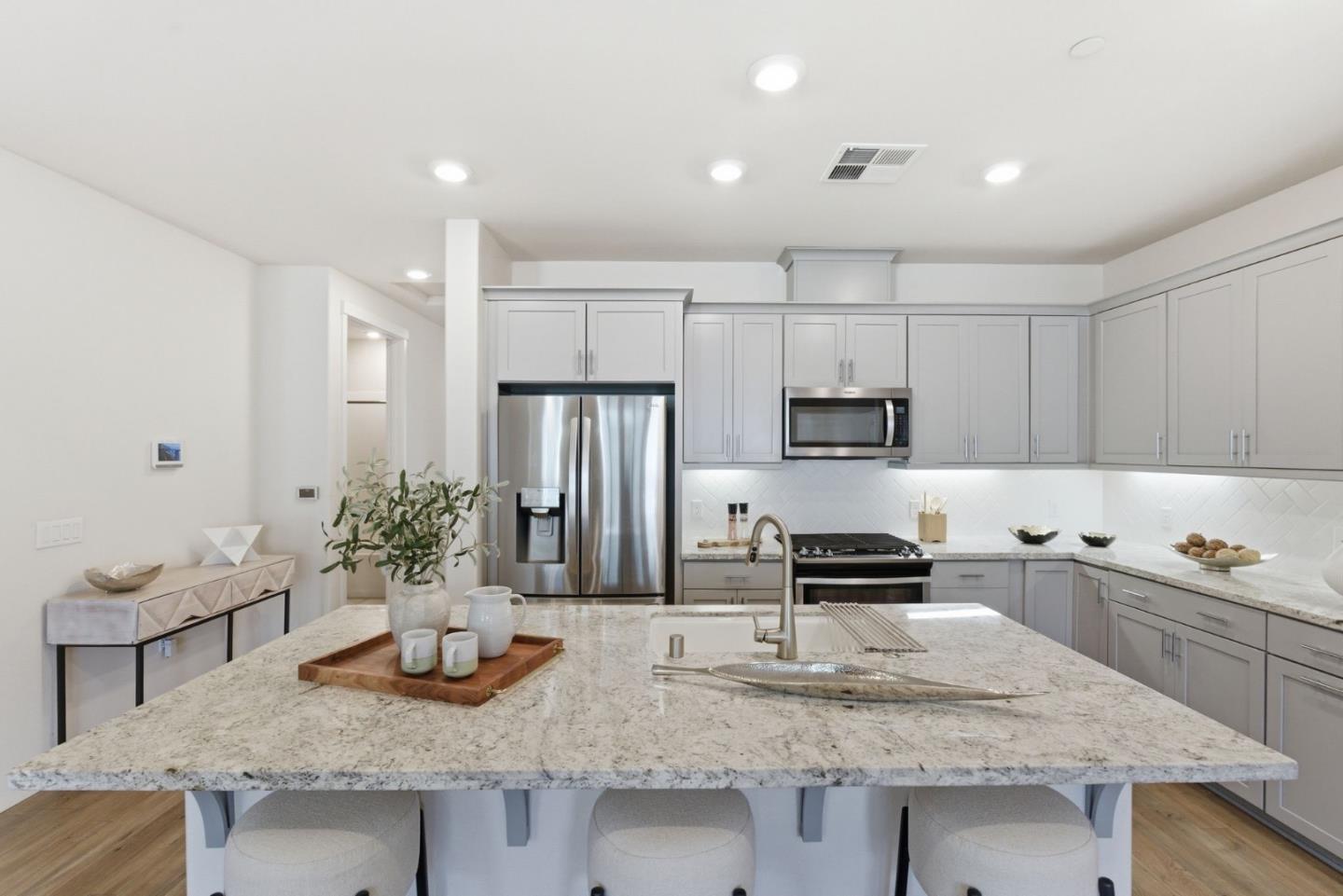 Detail Gallery Image 19 of 52 For 195 Carson Falls Common, Fremont,  CA 94539 - 2 Beds | 2 Baths