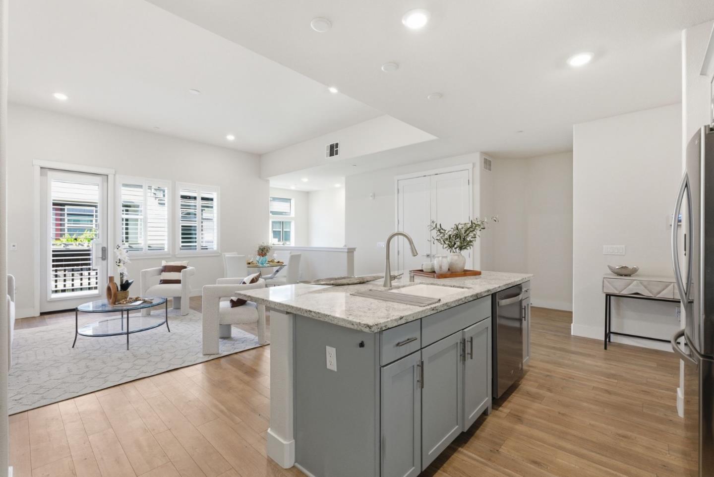 Detail Gallery Image 21 of 52 For 195 Carson Falls Common, Fremont,  CA 94539 - 2 Beds | 2 Baths