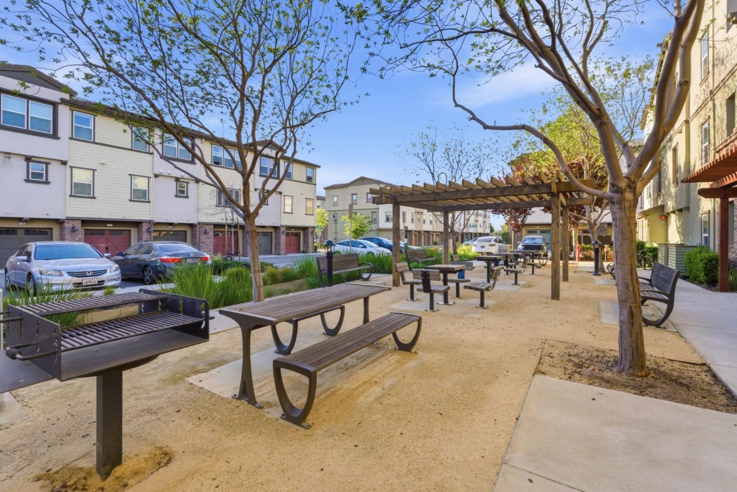 Detail Gallery Image 43 of 52 For 195 Carson Falls Common, Fremont,  CA 94539 - 2 Beds | 2 Baths