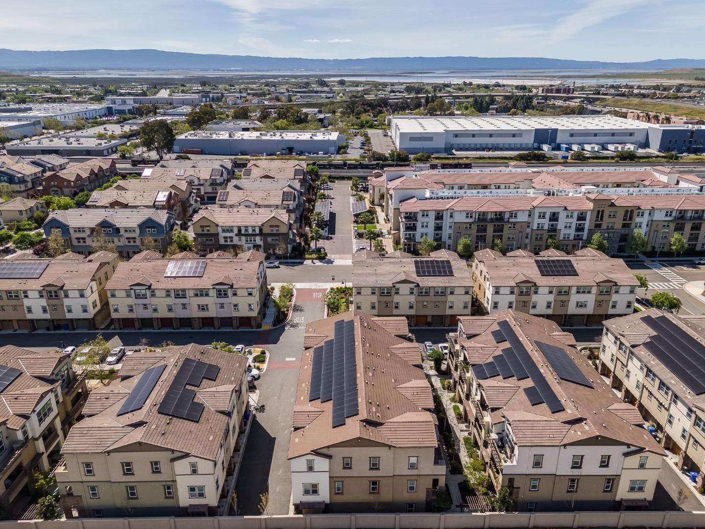 Detail Gallery Image 51 of 52 For 195 Carson Falls Common, Fremont,  CA 94539 - 2 Beds | 2 Baths