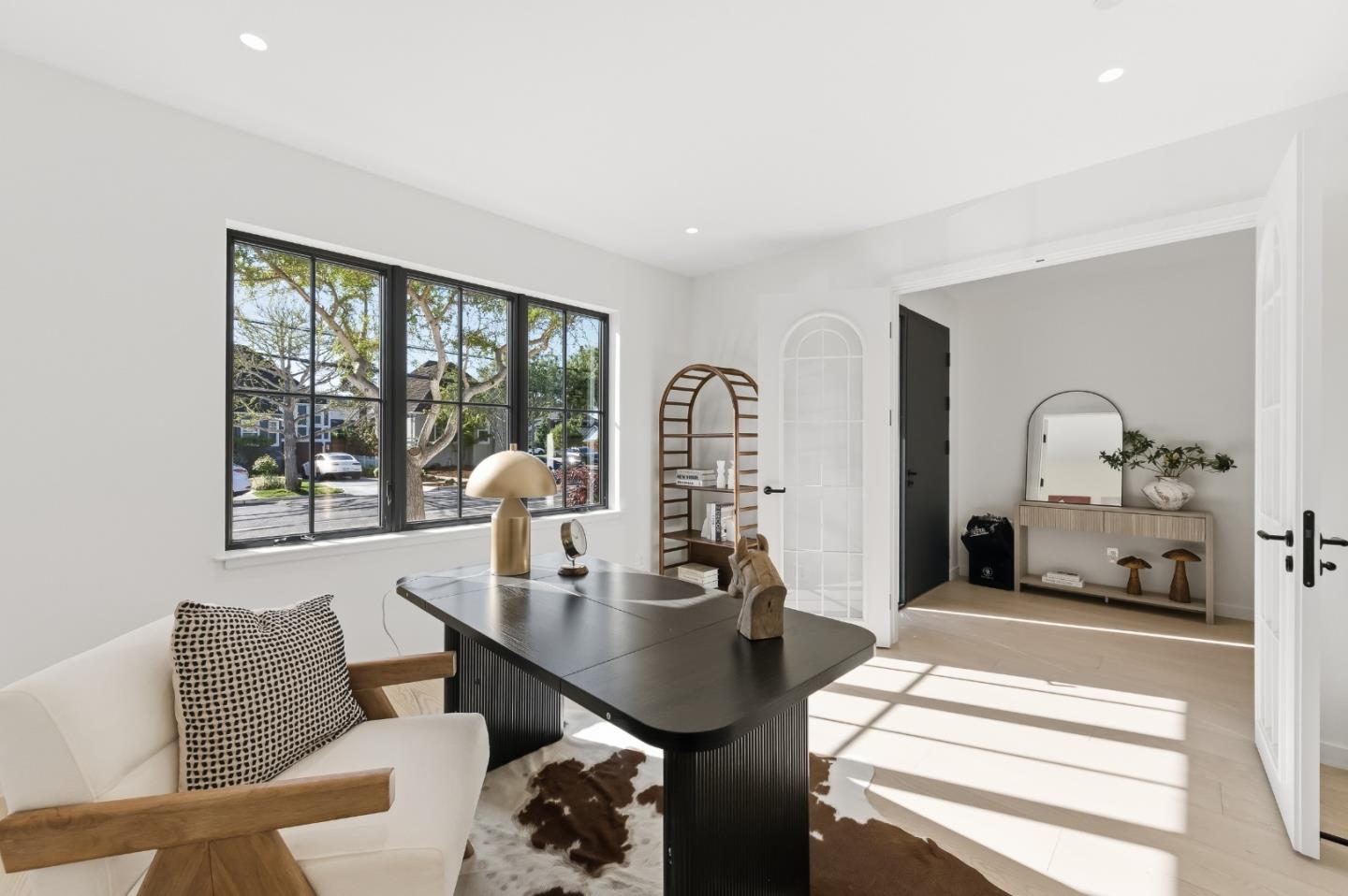 Detail Gallery Image 16 of 61 For 114 Bayswater Ave, Burlingame,  CA 94010 - 5 Beds | 5/1 Baths