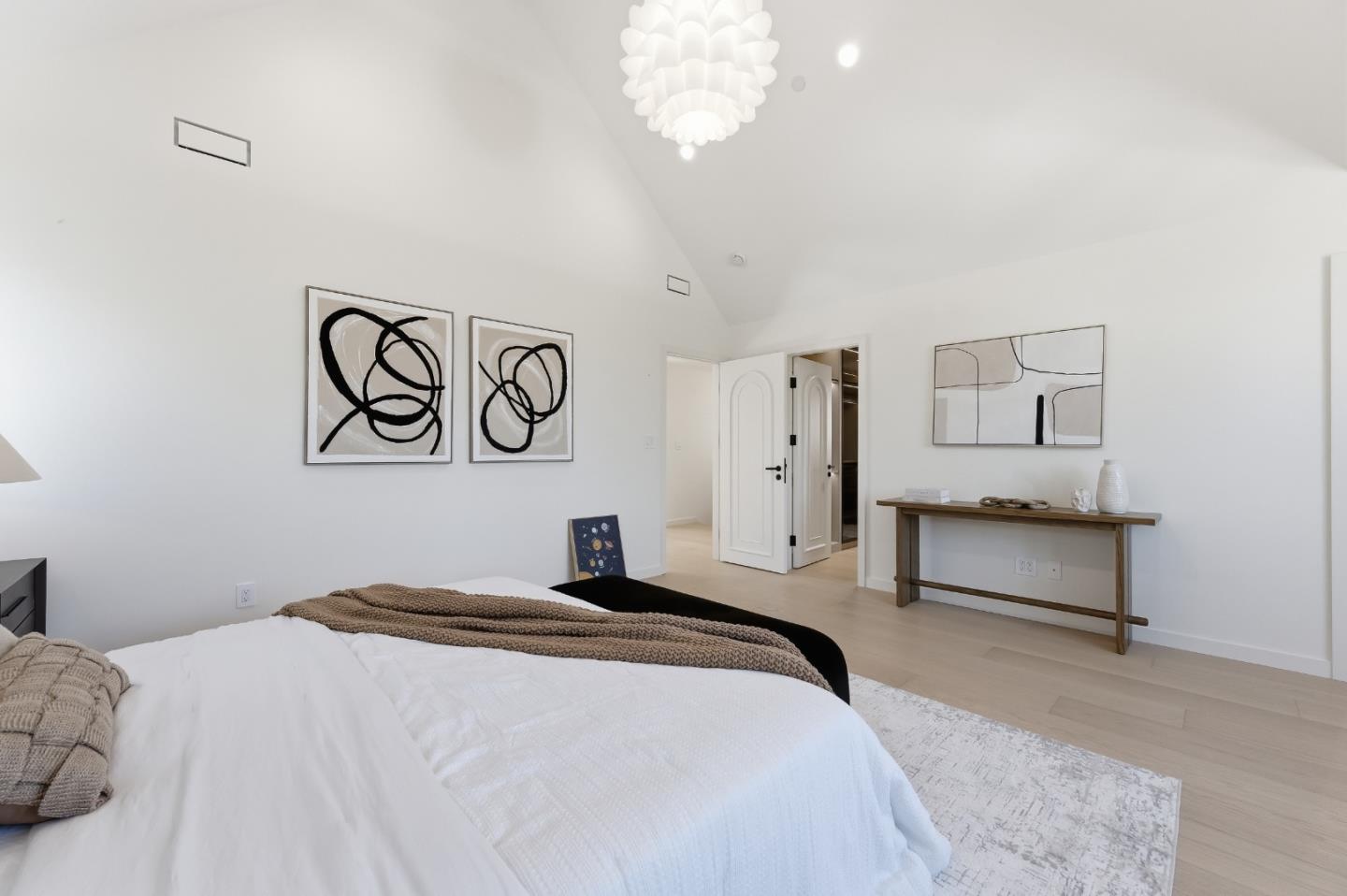 Detail Gallery Image 24 of 61 For 114 Bayswater Ave, Burlingame,  CA 94010 - 5 Beds | 5/1 Baths