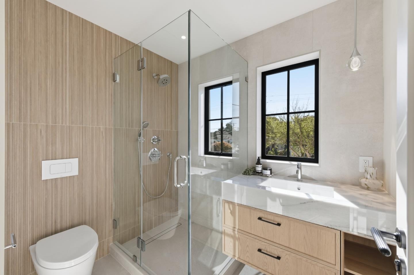 Detail Gallery Image 39 of 61 For 114 Bayswater Ave, Burlingame,  CA 94010 - 5 Beds | 5/1 Baths