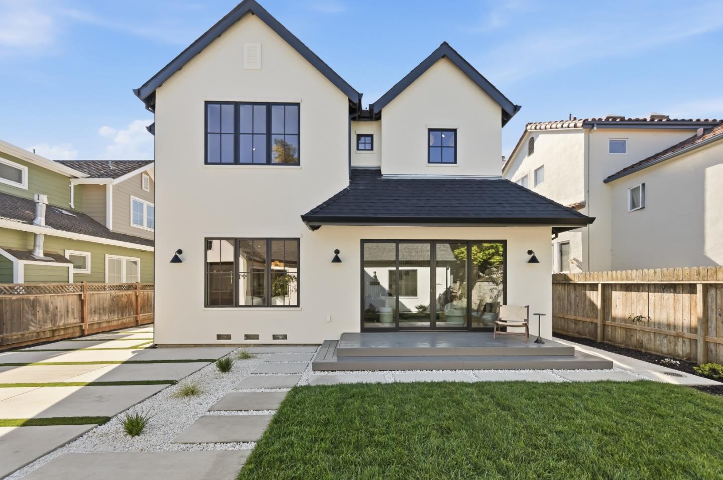 Detail Gallery Image 43 of 61 For 114 Bayswater Ave, Burlingame,  CA 94010 - 5 Beds | 5/1 Baths