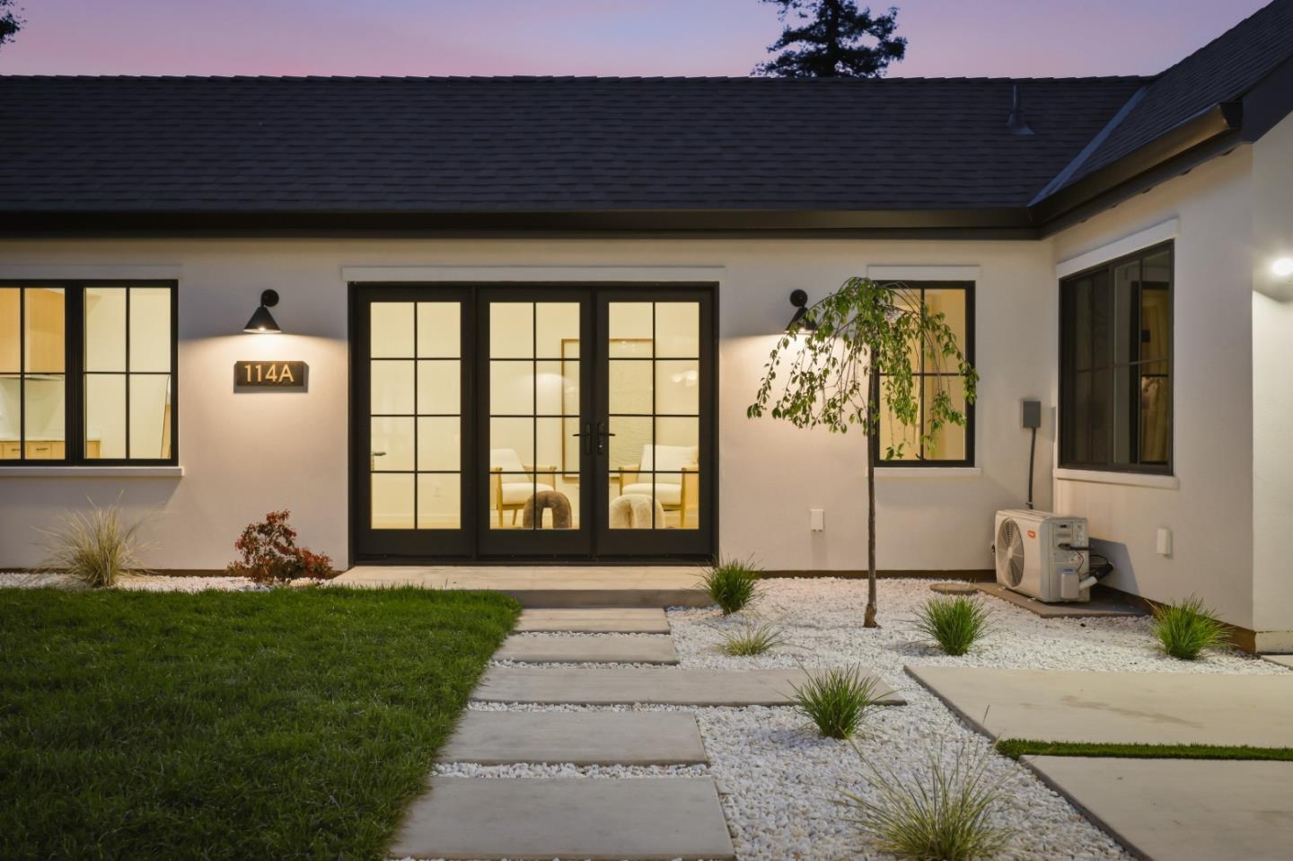 Detail Gallery Image 47 of 61 For 114 Bayswater Ave, Burlingame,  CA 94010 - 5 Beds | 5/1 Baths