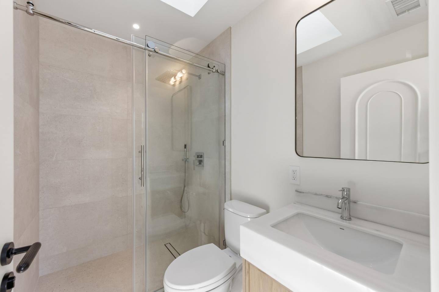 Detail Gallery Image 52 of 61 For 114 Bayswater Ave, Burlingame,  CA 94010 - 5 Beds | 5/1 Baths