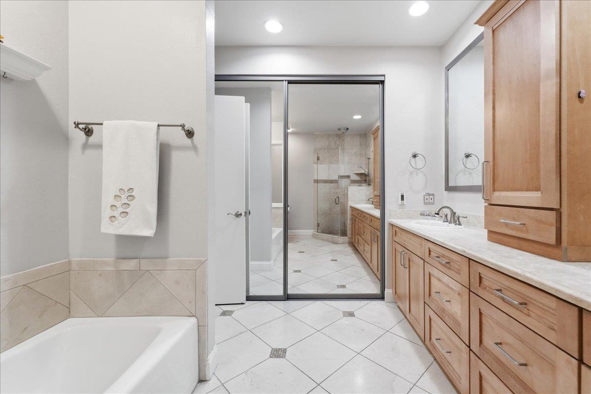 Detail Gallery Image 40 of 60 For 11 Hayward Ave #2001,  San Mateo,  CA 94401 - 3 Beds | 2 Baths