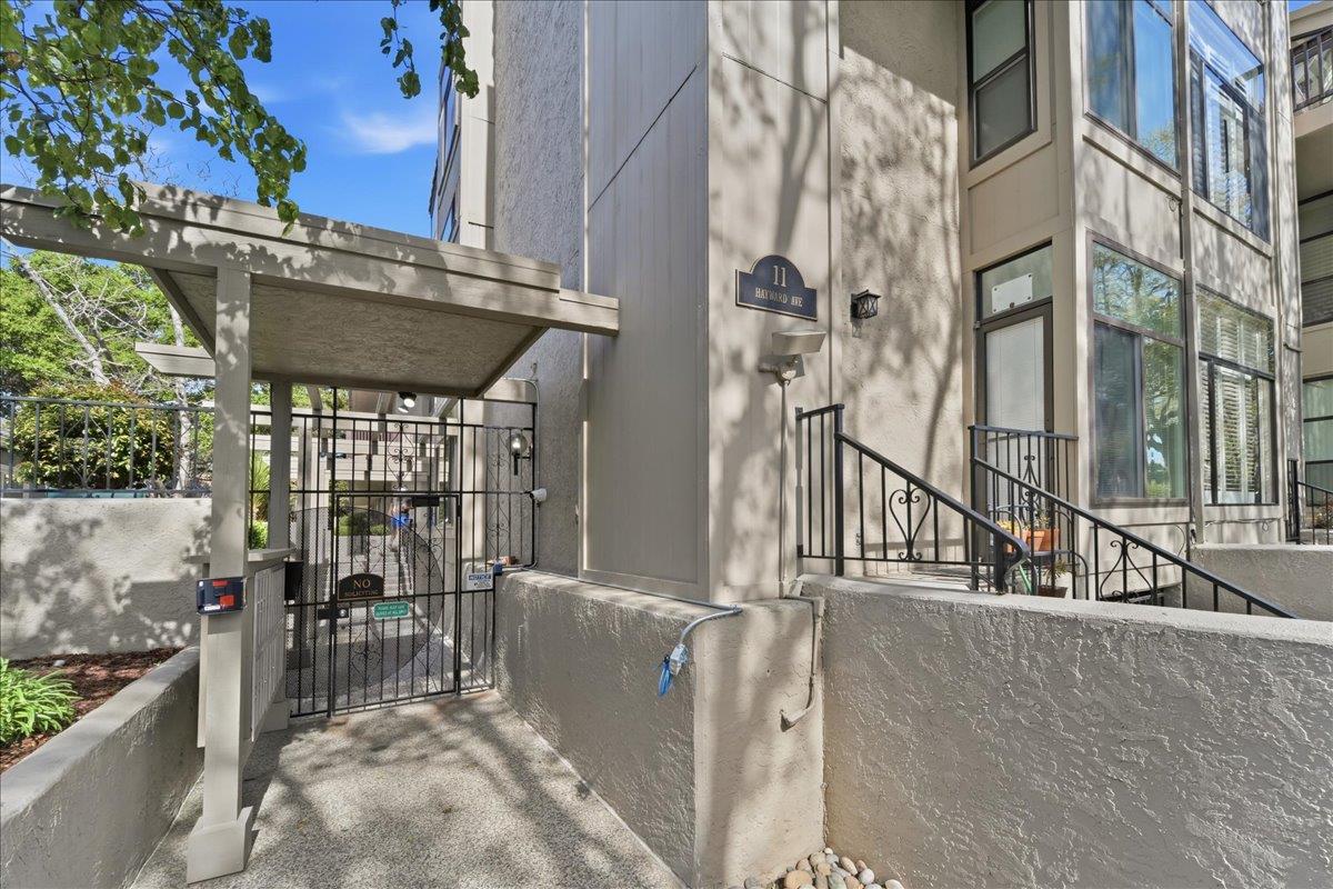 Detail Gallery Image 8 of 60 For 11 Hayward Ave #2001,  San Mateo,  CA 94401 - 3 Beds | 2 Baths