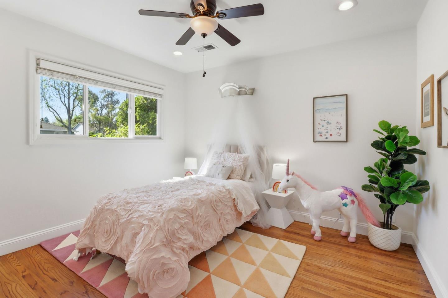 Detail Gallery Image 24 of 44 For 124 Hollycrest Dr, Los Gatos,  CA 95032 - 3 Beds | 2 Baths