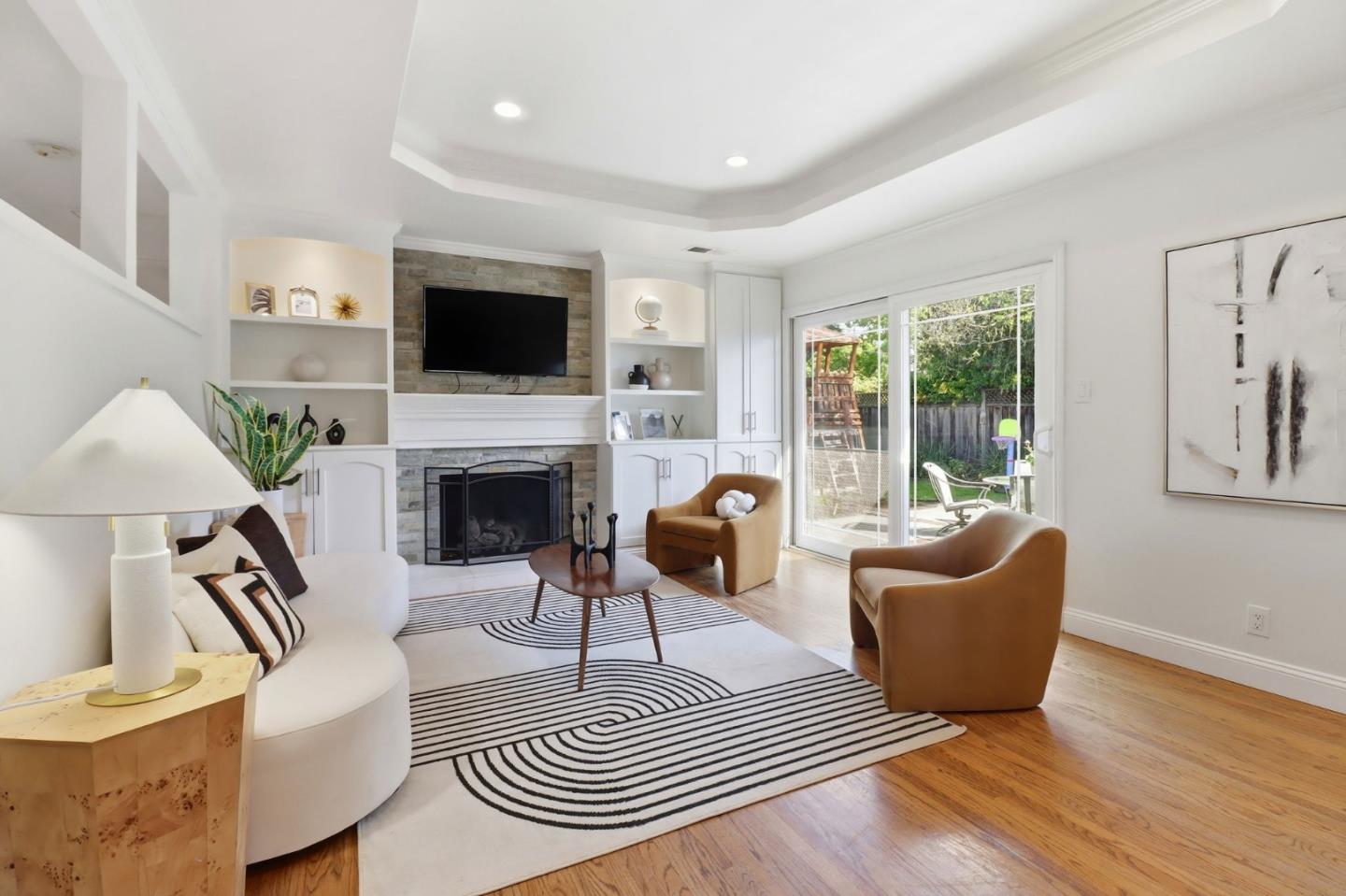 Detail Gallery Image 6 of 44 For 124 Hollycrest Dr, Los Gatos,  CA 95032 - 3 Beds | 2 Baths