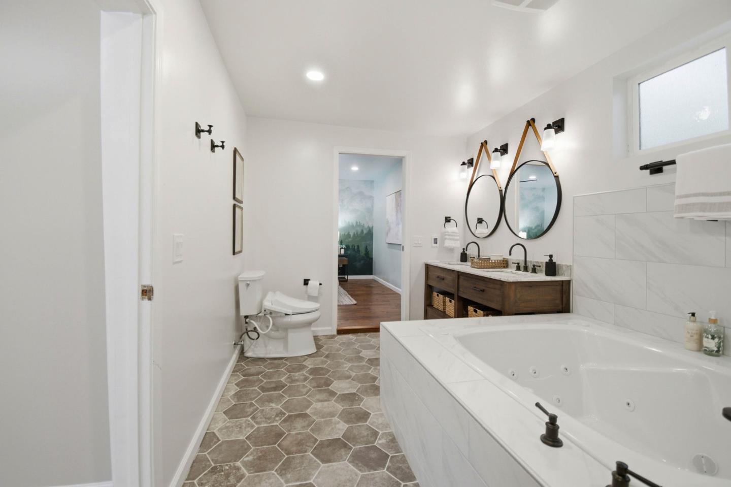 Detail Gallery Image 22 of 35 For 285 Camino Pablo, Orinda,  CA 94563 - 3 Beds | 2/1 Baths