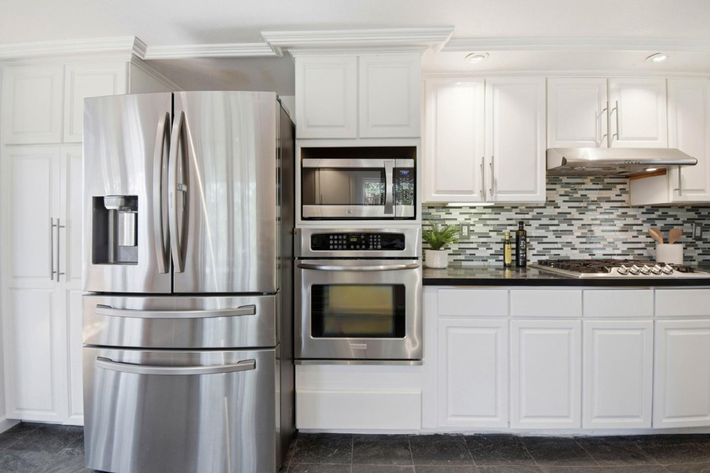 Detail Gallery Image 8 of 35 For 285 Camino Pablo, Orinda,  CA 94563 - 3 Beds | 2/1 Baths