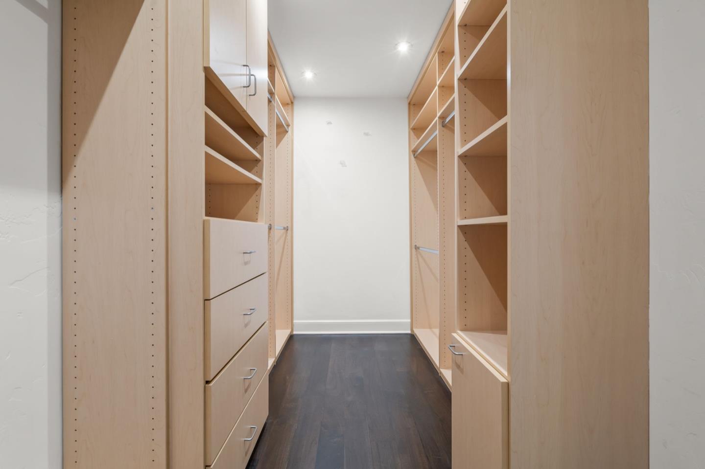 Detail Gallery Image 29 of 42 For 1365 Edgewood Rd, Redwood City,  CA 94062 - 4 Beds | 3/1 Baths