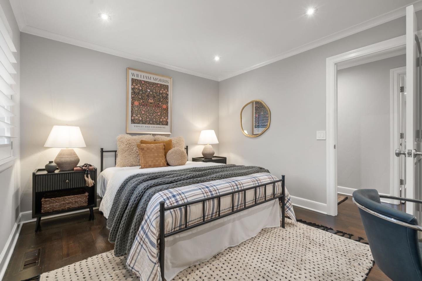 Detail Gallery Image 30 of 42 For 1365 Edgewood Rd, Redwood City,  CA 94062 - 4 Beds | 3/1 Baths