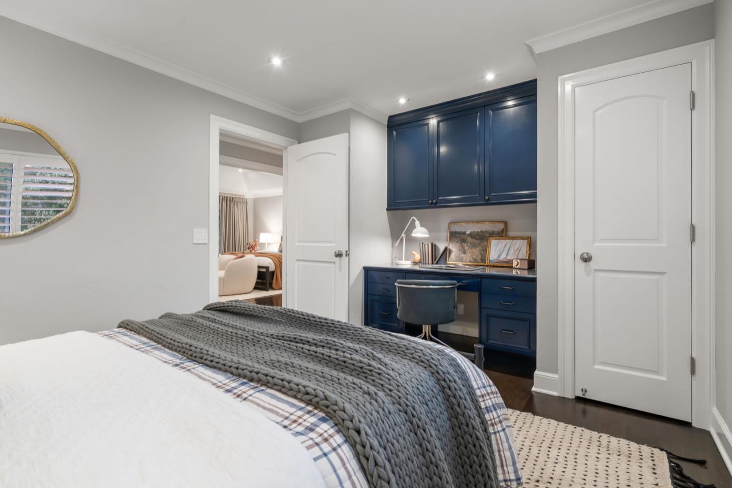 Detail Gallery Image 31 of 42 For 1365 Edgewood Rd, Redwood City,  CA 94062 - 4 Beds | 3/1 Baths