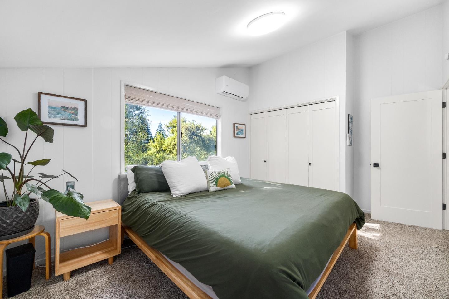 Detail Gallery Image 17 of 80 For 188 Kelly Ln, Santa Cruz,  CA 95060 - 5 Beds | 3 Baths