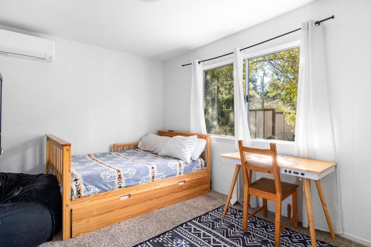 Detail Gallery Image 26 of 80 For 188 Kelly Ln, Santa Cruz,  CA 95060 - 5 Beds | 3 Baths