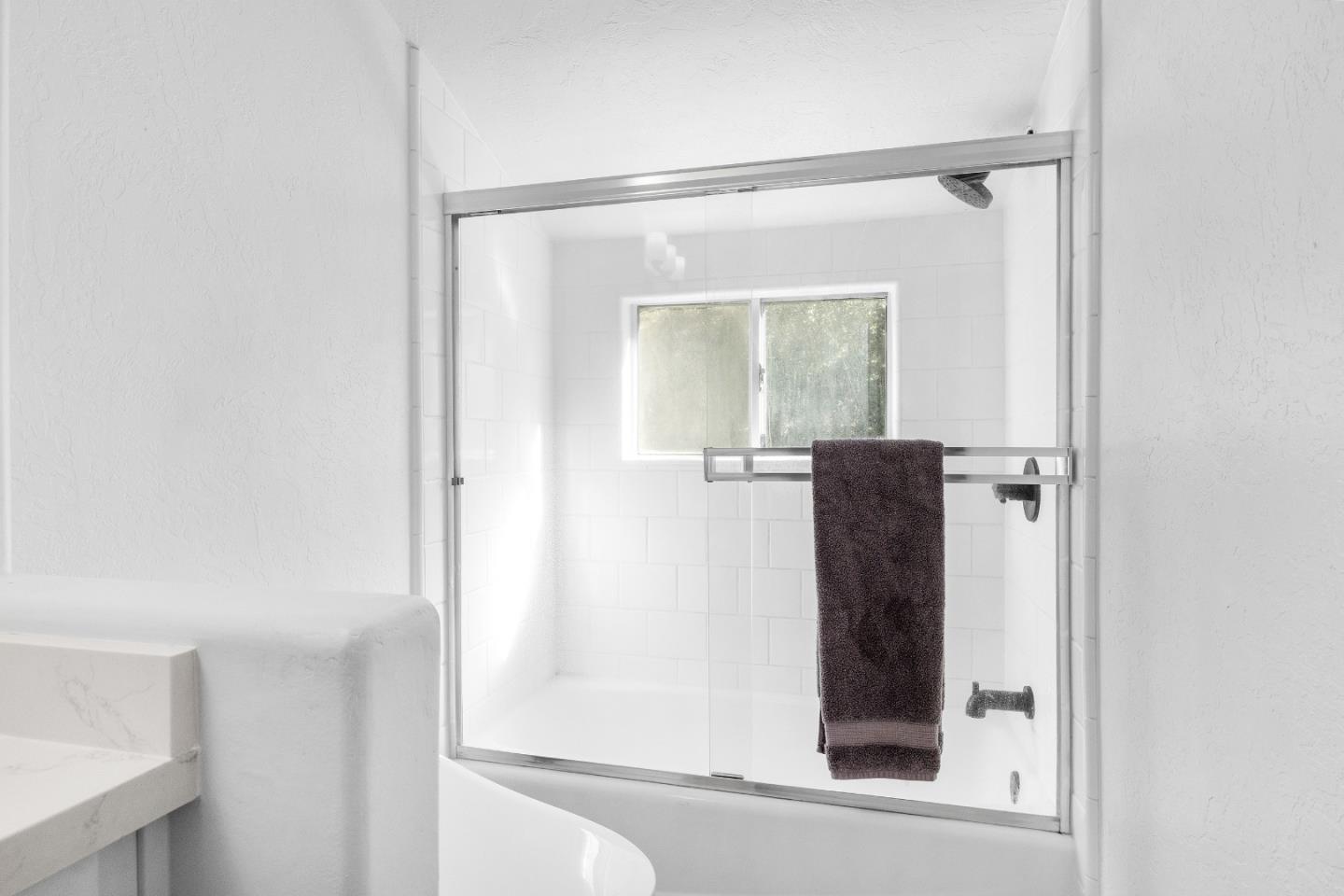 Detail Gallery Image 44 of 80 For 188 Kelly Ln, Santa Cruz,  CA 95060 - 5 Beds | 3 Baths