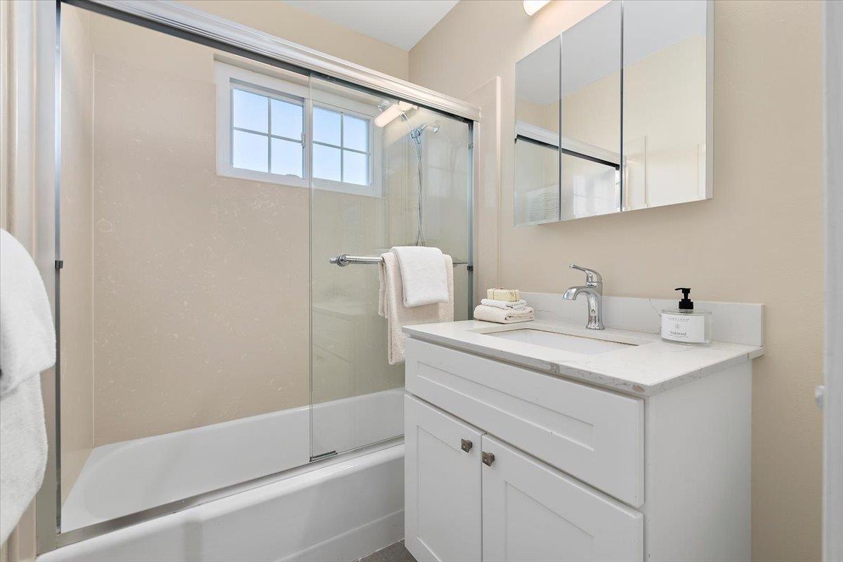 Detail Gallery Image 13 of 25 For 4067 Olga Dr, San Jose,  CA 95117 - 3 Beds | 2 Baths