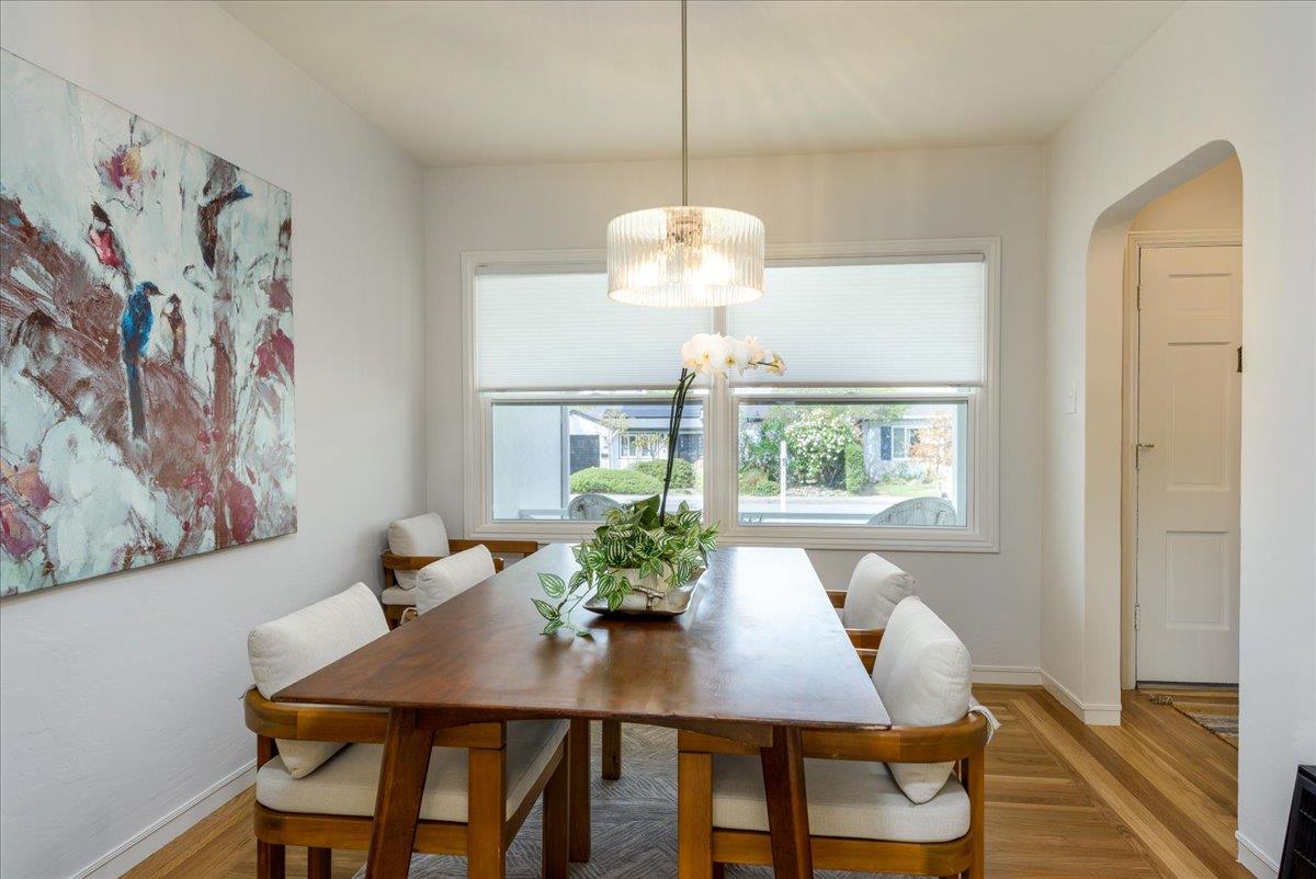 Detail Gallery Image 4 of 13 For 1125 Dufferin Ave, Burlingame,  CA 94010 - 2 Beds | 1 Baths