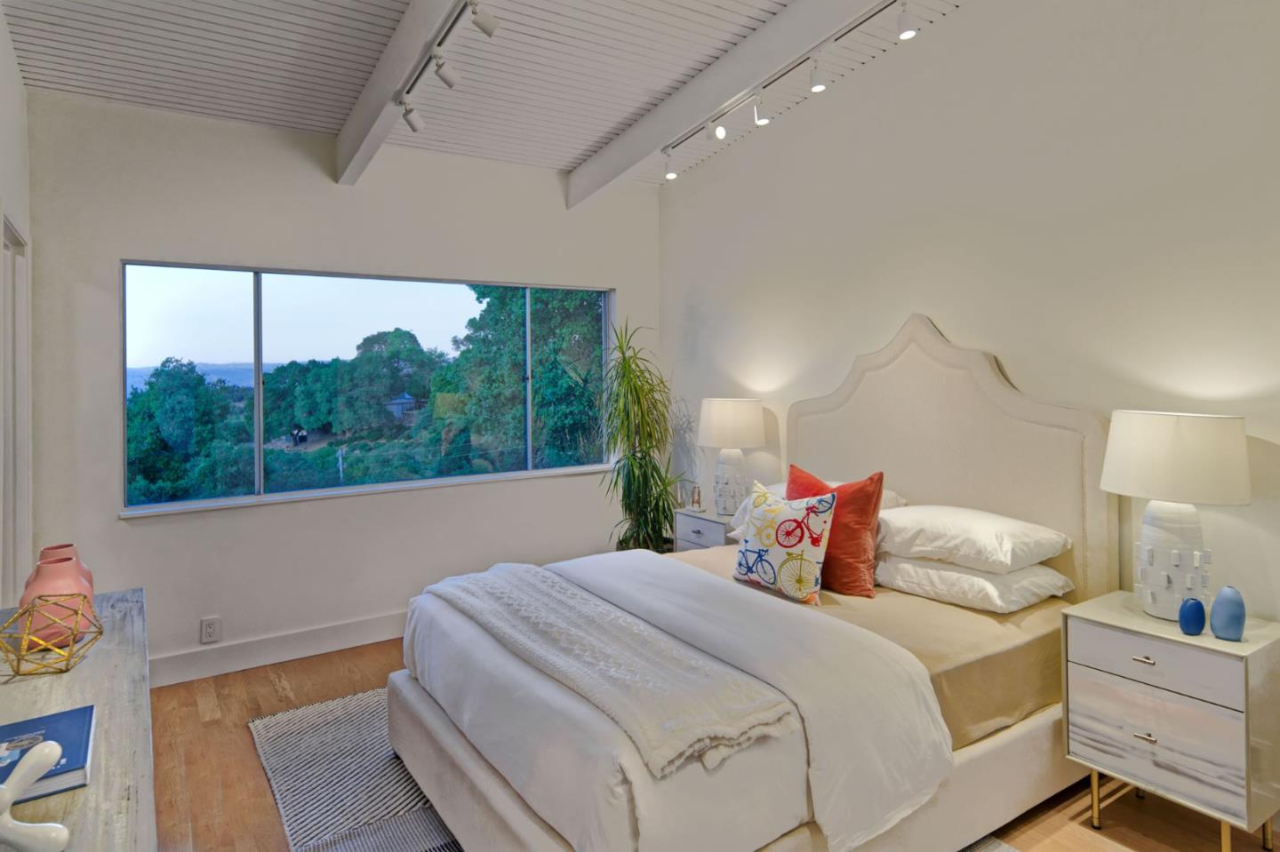 Detail Gallery Image 29 of 50 For 135 Hill Top Dr, Los Gatos,  CA 95032 - 4 Beds | 4/3 Baths