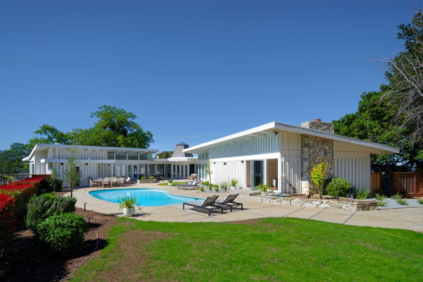 Detail Gallery Image 39 of 50 For 135 Hill Top Dr, Los Gatos,  CA 95032 - 4 Beds | 4/3 Baths