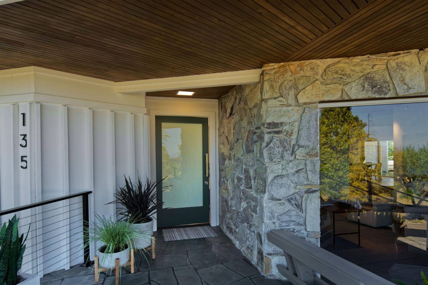 Detail Gallery Image 4 of 50 For 135 Hill Top Dr, Los Gatos,  CA 95032 - 4 Beds | 4/3 Baths