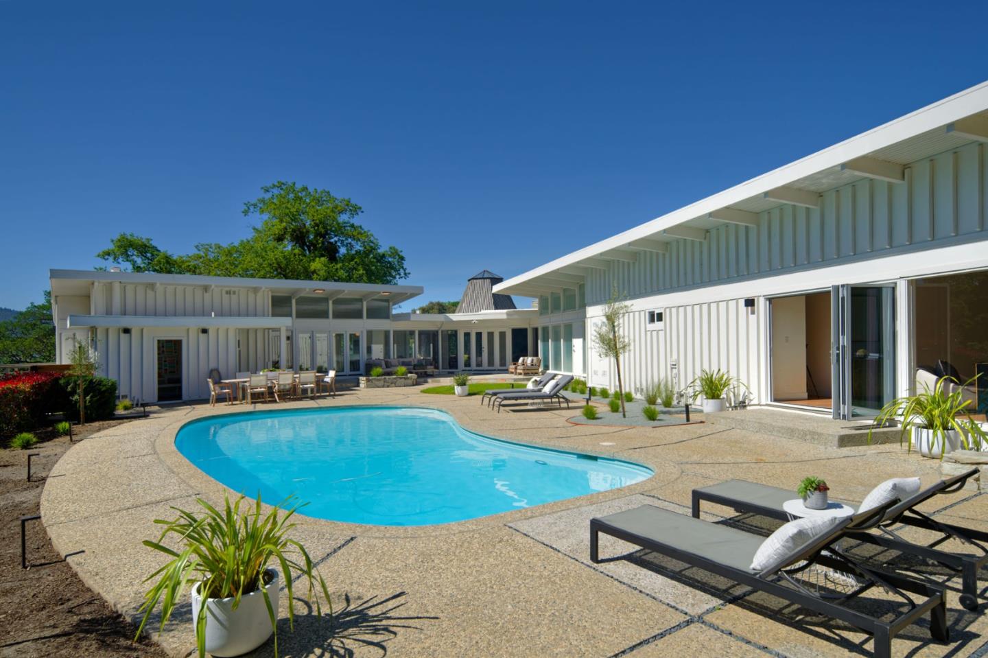 Detail Gallery Image 40 of 50 For 135 Hill Top Dr, Los Gatos,  CA 95032 - 4 Beds | 4/3 Baths