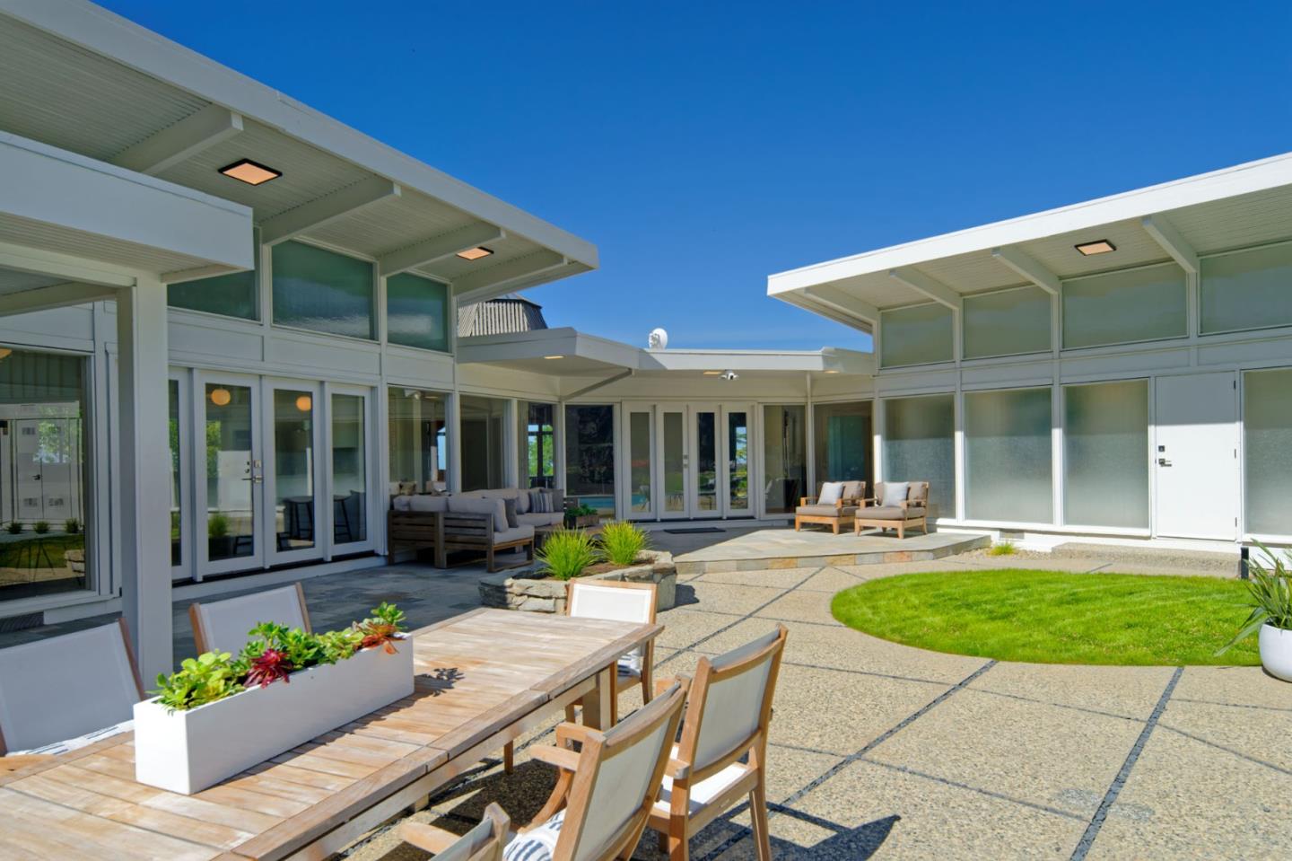 Detail Gallery Image 42 of 50 For 135 Hill Top Dr, Los Gatos,  CA 95032 - 4 Beds | 4/3 Baths