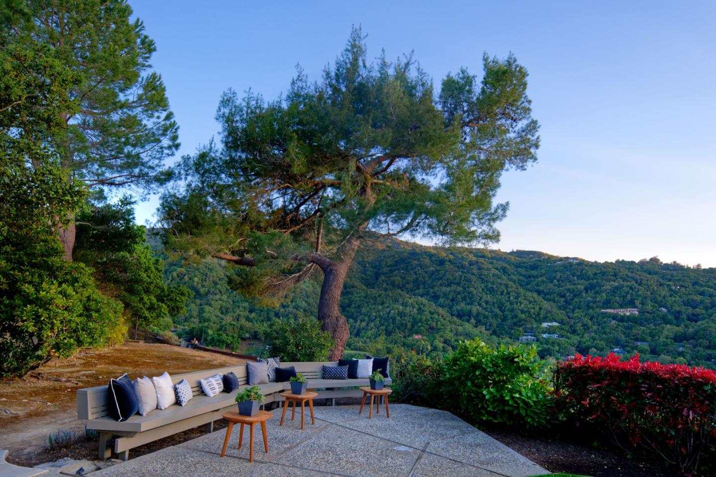 Detail Gallery Image 46 of 50 For 135 Hill Top Dr, Los Gatos,  CA 95032 - 4 Beds | 4/3 Baths