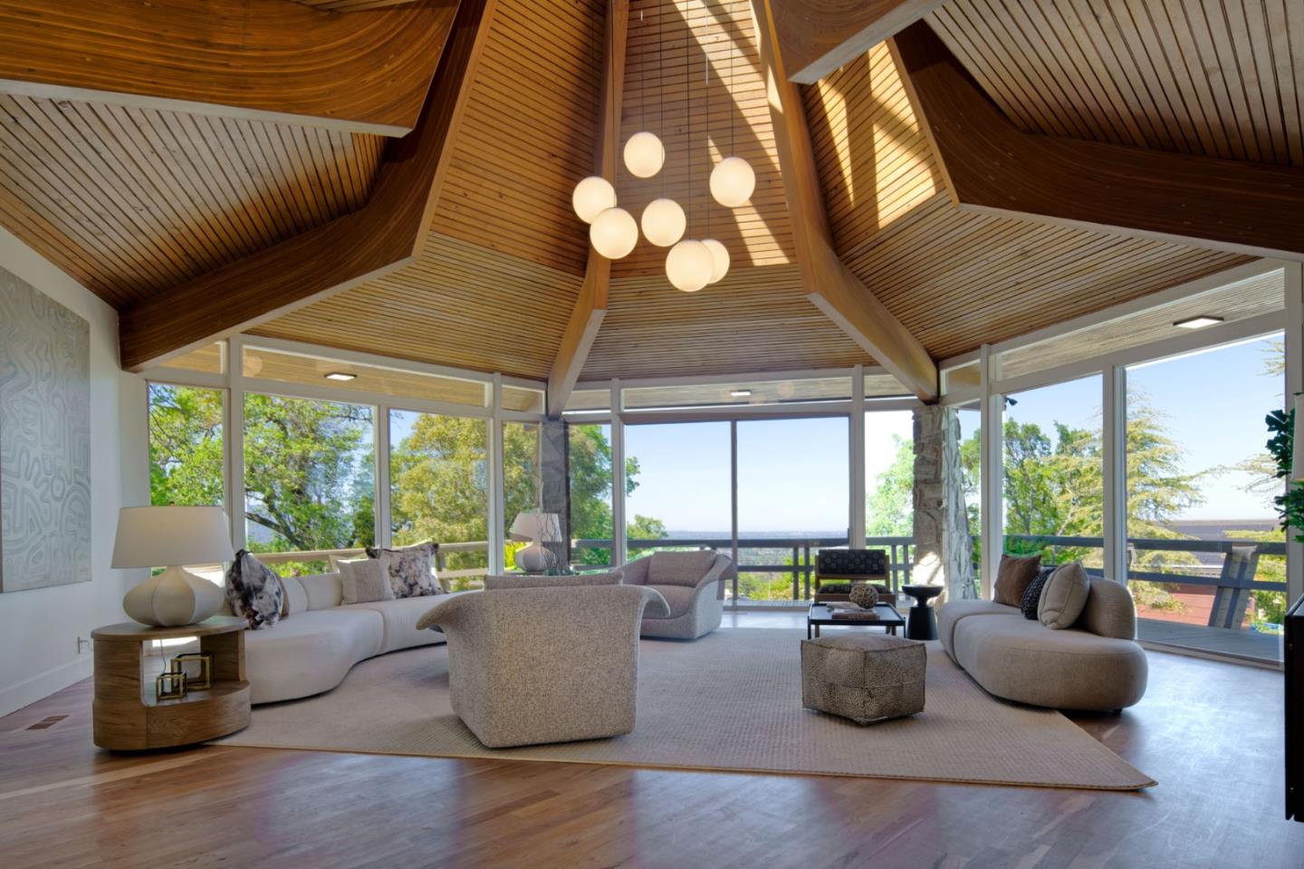 Detail Gallery Image 8 of 50 For 135 Hill Top Dr, Los Gatos,  CA 95032 - 4 Beds | 4/3 Baths