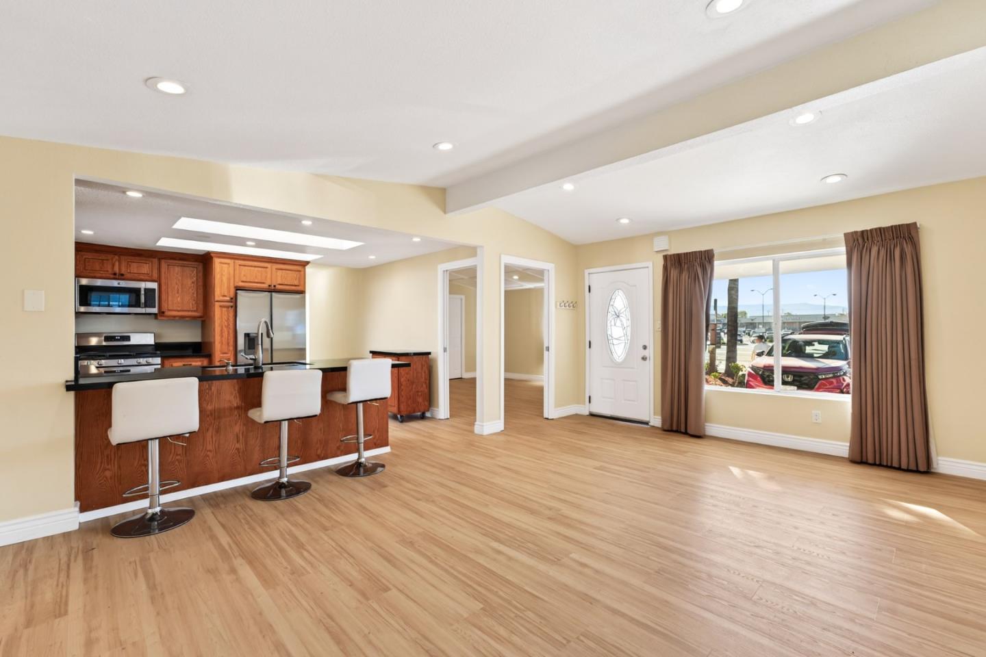 Detail Gallery Image 8 of 53 For 13881 Story Rd, San Jose,  CA 95127 - 4 Beds | 3/1 Baths