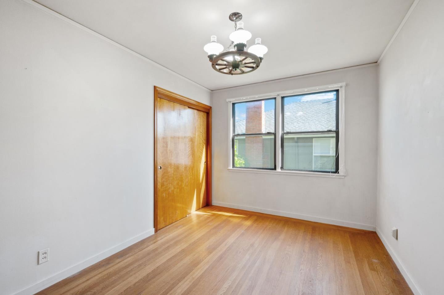 Detail Gallery Image 14 of 28 For 1449 Williams Ave, San Bruno,  CA 94066 - 3 Beds | 2/1 Baths