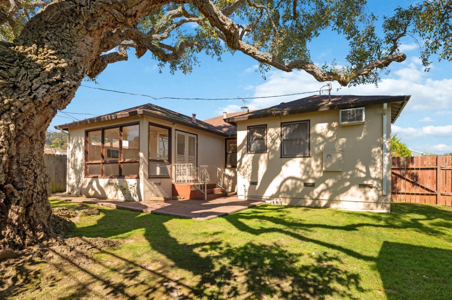 Detail Gallery Image 24 of 28 For 1449 Williams Ave, San Bruno,  CA 94066 - 3 Beds | 2/1 Baths