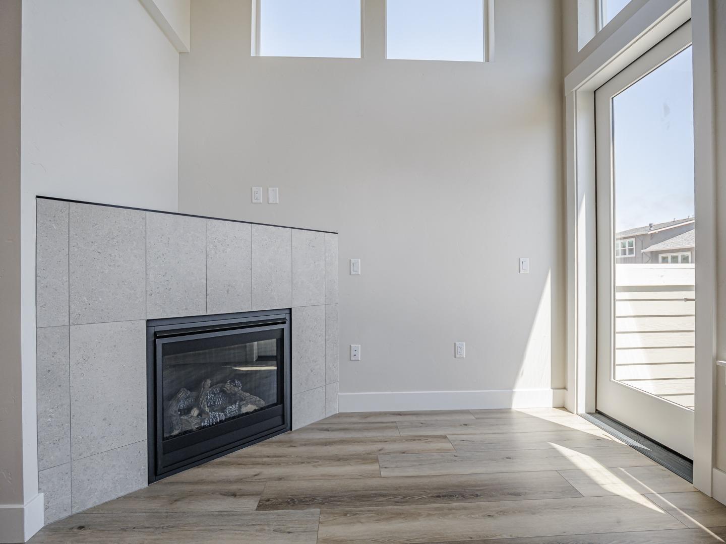 Detail Gallery Image 3 of 43 For 111 Aptos Village Way #4,  Aptos,  CA 95003 - 2 Beds | 0 Baths