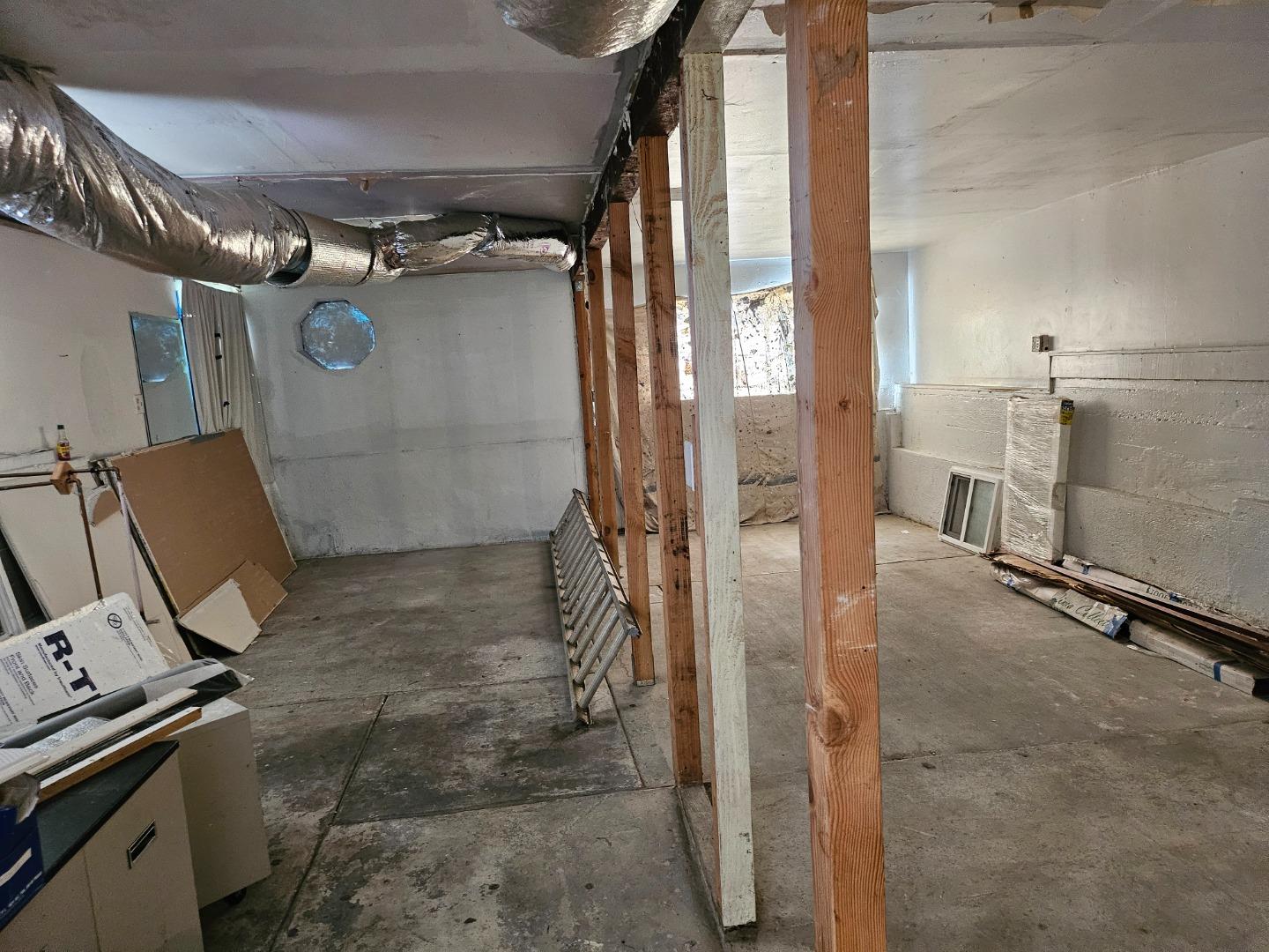 Detail Gallery Image 8 of 17 For 470 Baden Ave, South San Francisco,  CA 94080 - 2 Beds | 1 Baths