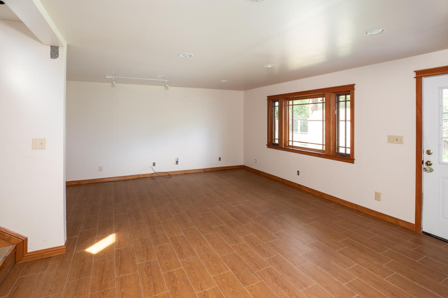 Detail Gallery Image 10 of 14 For 244 Bonita Rd, Portola Valley,  CA 94028 - 3 Beds | 2 Baths