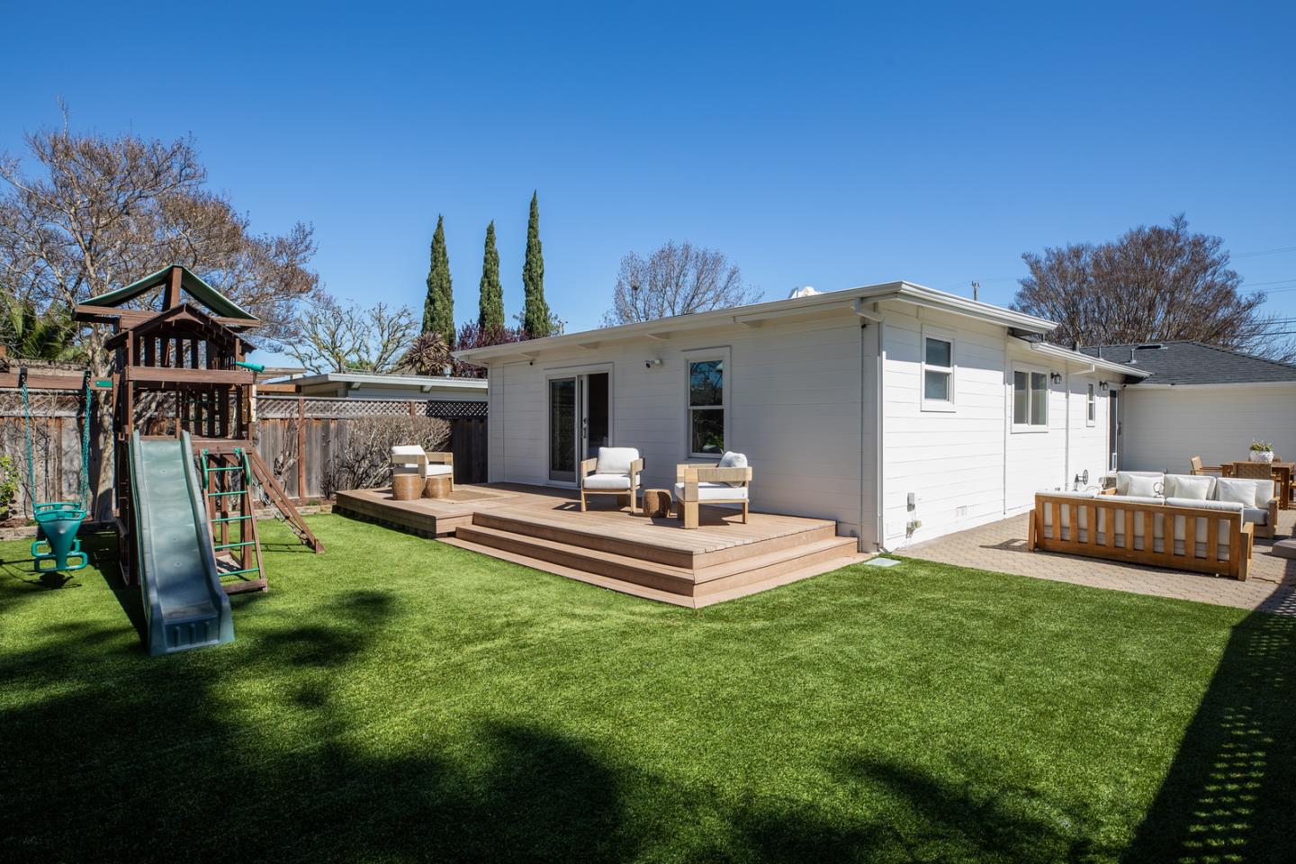 Detail Gallery Image 15 of 15 For 1067 17th Ave, Redwood City,  CA 94063 - 4 Beds | 2 Baths