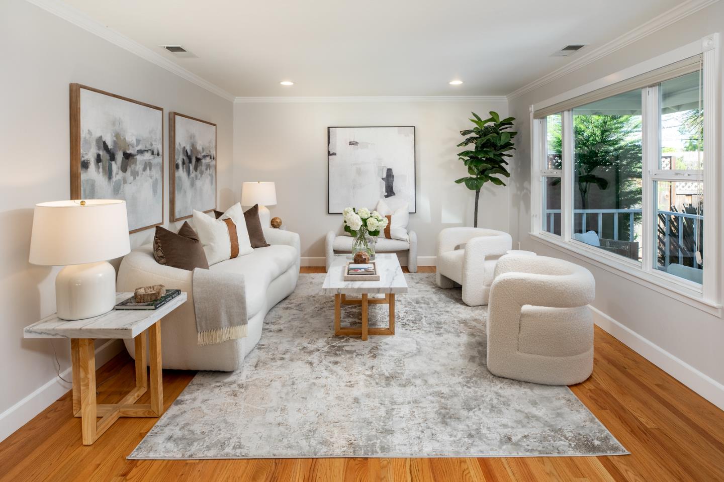 Detail Gallery Image 3 of 15 For 1067 17th Ave, Redwood City,  CA 94063 - 4 Beds | 2 Baths