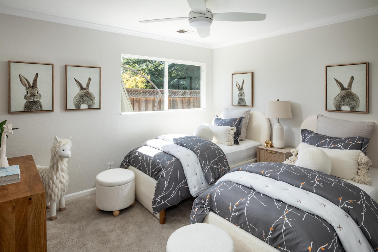 Detail Gallery Image 8 of 15 For 1067 17th Ave, Redwood City,  CA 94063 - 4 Beds | 2 Baths