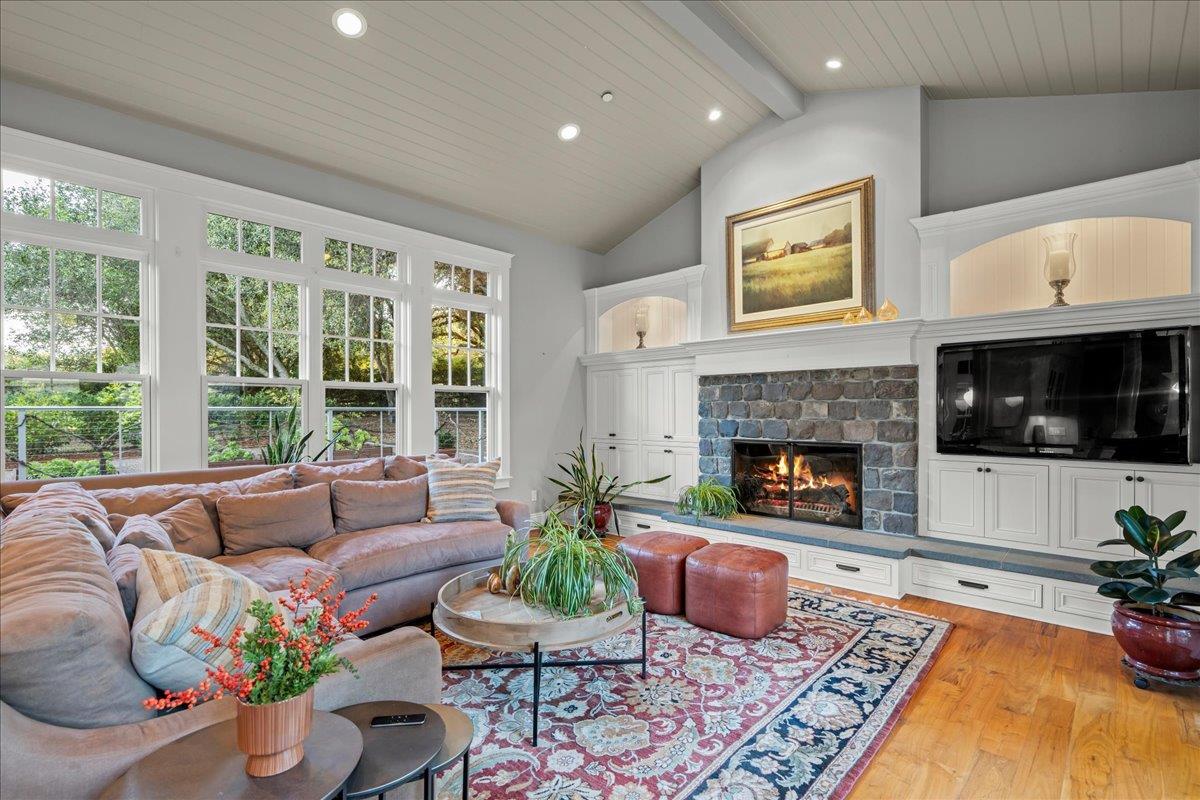 Detail Gallery Image 20 of 77 For 3510 Alpine Rd, Portola Valley,  CA 94028 - 4 Beds | 6/1 Baths