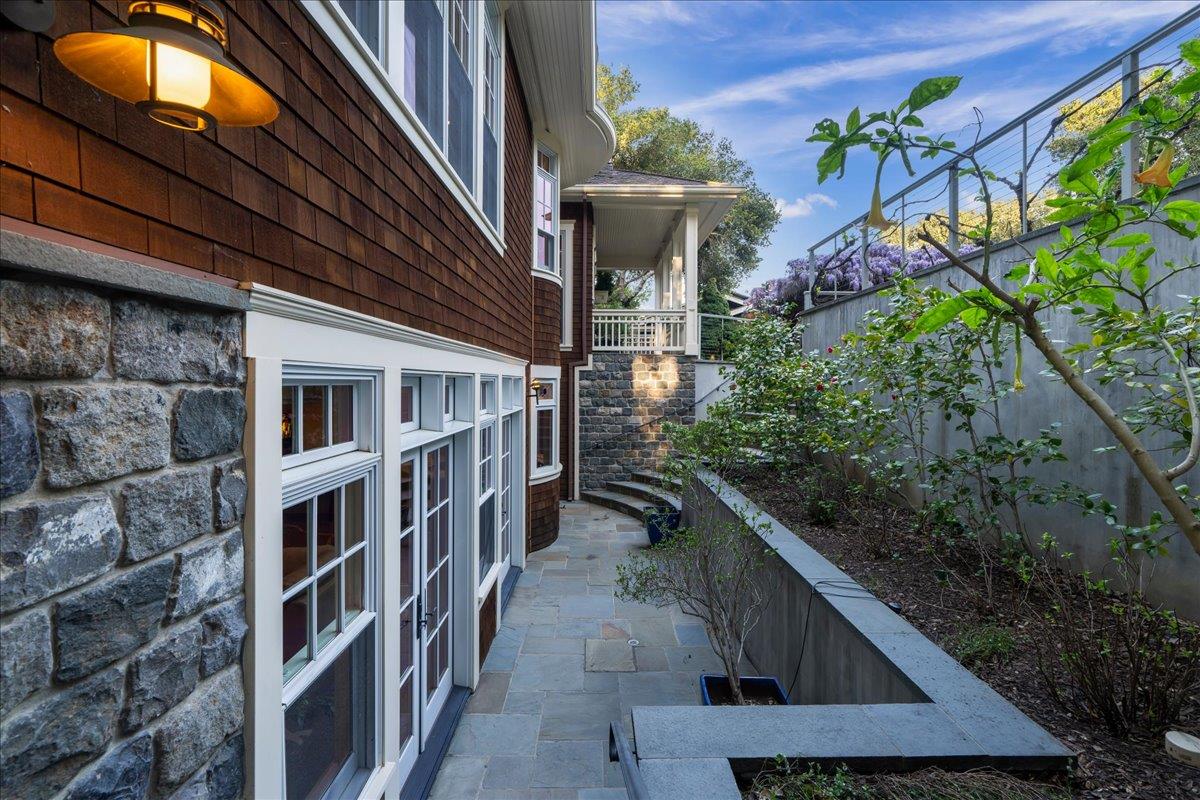 Detail Gallery Image 39 of 77 For 3510 Alpine Rd, Portola Valley,  CA 94028 - 4 Beds | 6/1 Baths