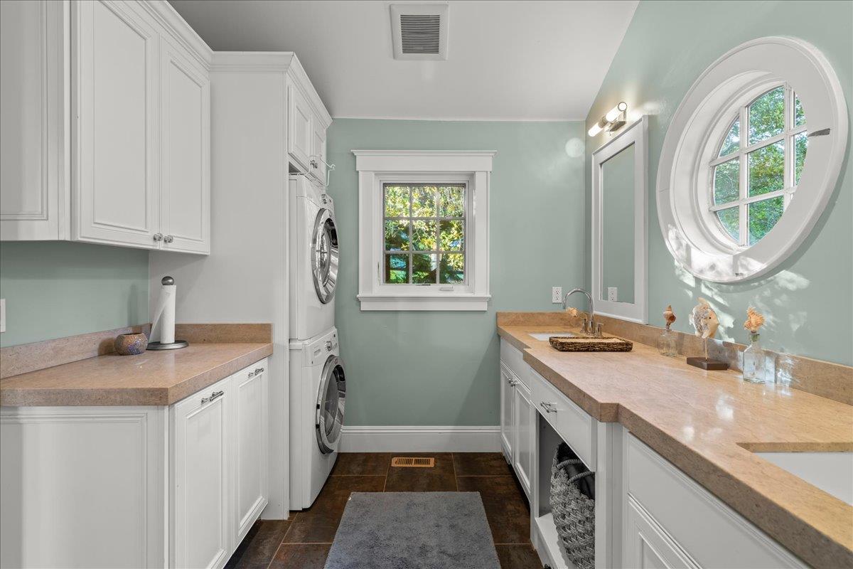 Detail Gallery Image 50 of 77 For 3510 Alpine Rd, Portola Valley,  CA 94028 - 4 Beds | 6/1 Baths