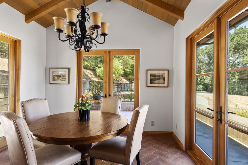 Detail Gallery Image 10 of 22 For 1439 Portola Rd, Woodside,  CA 94062 - 3 Beds | 3 Baths