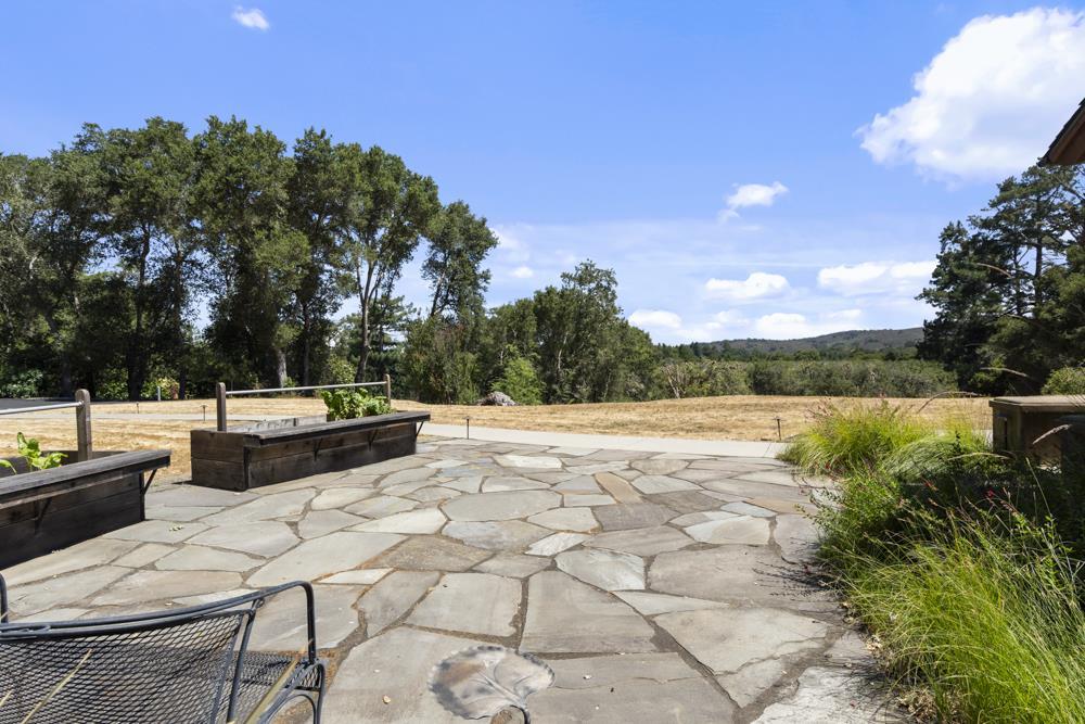 Detail Gallery Image 2 of 22 For 1439 Portola Rd, Woodside,  CA 94062 - 3 Beds | 3 Baths