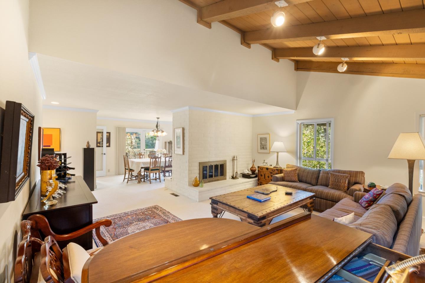 Detail Gallery Image 10 of 85 For 397 Corral De Tierra Rd #B,  Corral De Tierra,  CA 93908 - 3 Beds | 3 Baths