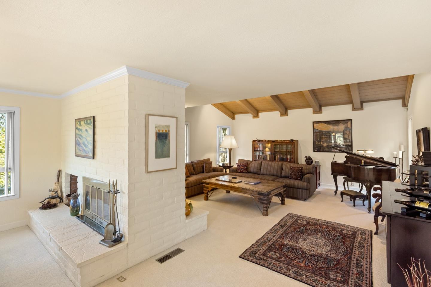 Detail Gallery Image 7 of 85 For 397 Corral De Tierra Rd #B,  Corral De Tierra,  CA 93908 - 3 Beds | 3 Baths